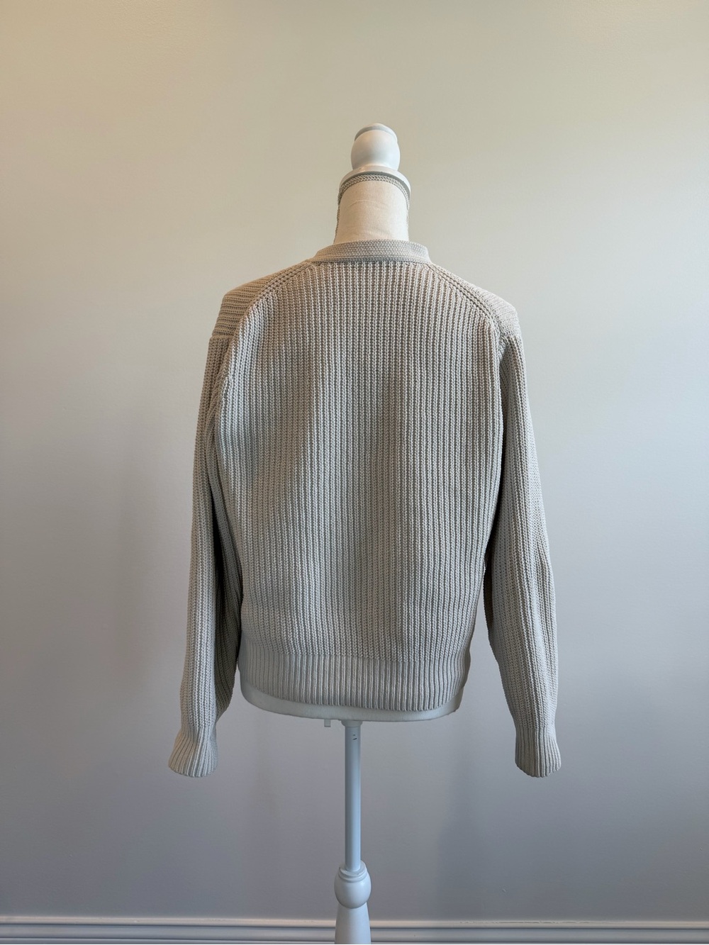 Uniqlo Light Cream Ribbed V-Neck Cardigan - Picture 5 of 7